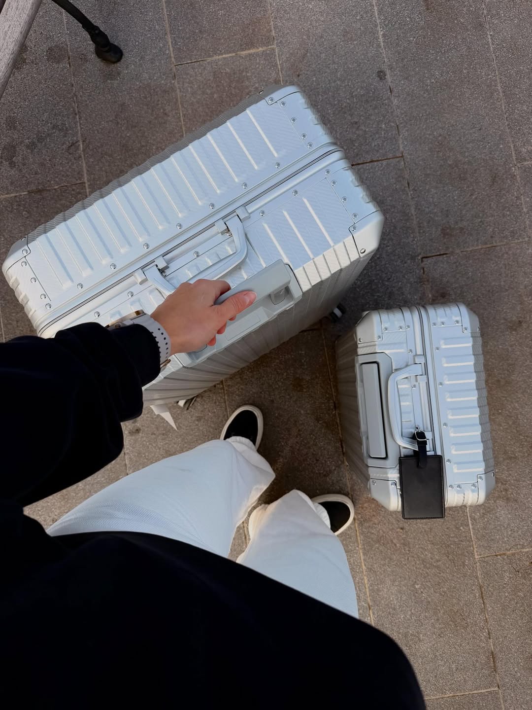Rova Aluminum Suitcase Silver
